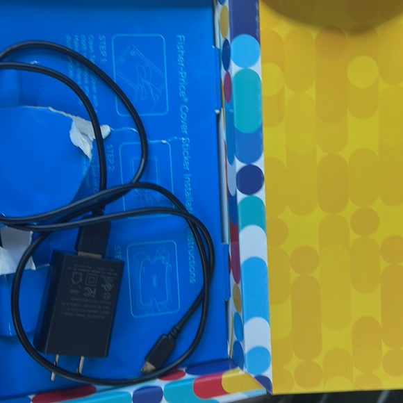 It’s new not broken, great condition,need to sign in a google account to use it - Picture 3 of 7